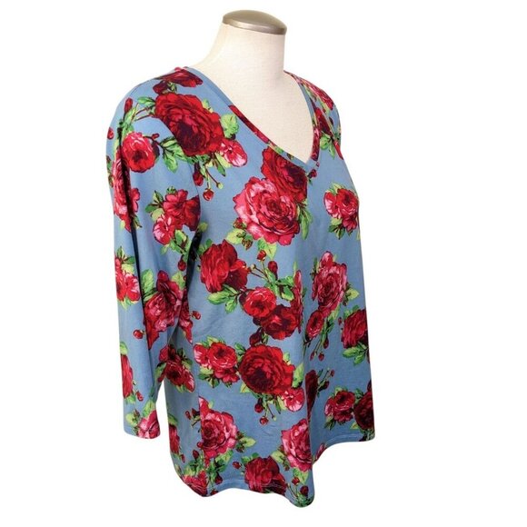 The Pioneer Woman Size M Classic Blue Red Floral Print Top Blouse Stretch Soft - Picture 2 of 7